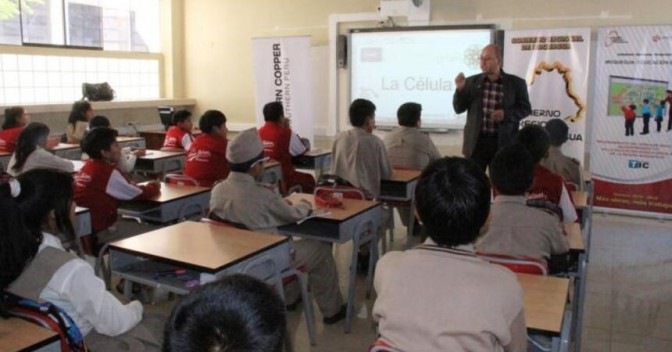 Desafío Minedu: Sunedu, evaluaciones a profesores y ola de renuncias son señales de alarma