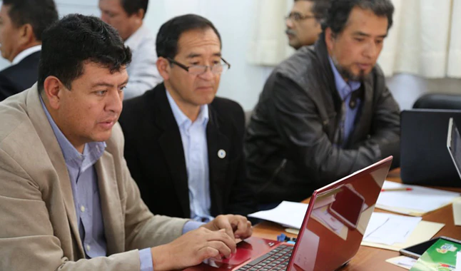DRE Cajamarca: fortalecen gestión educativa